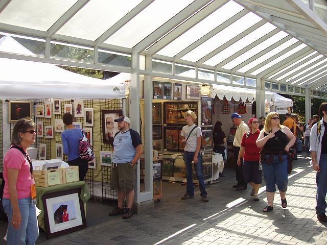 P9020051.JPG - Checking out the vendors