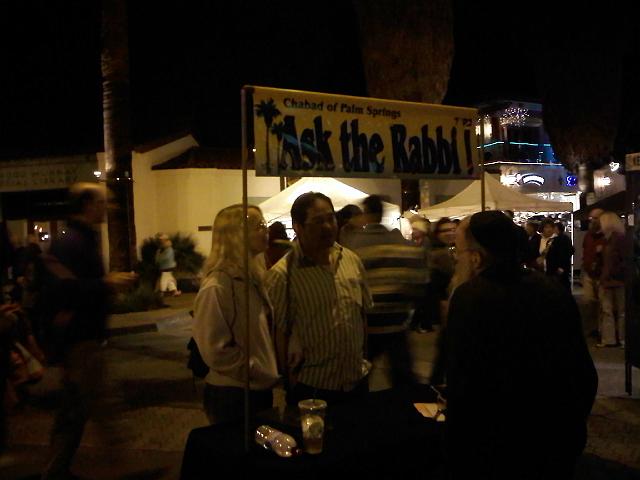 0219091903.jpg - At the "ask the rabbi" booth