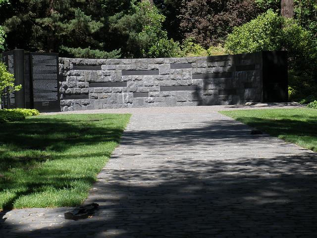 P6301317.JPG - Holocaust Memorial, very moving