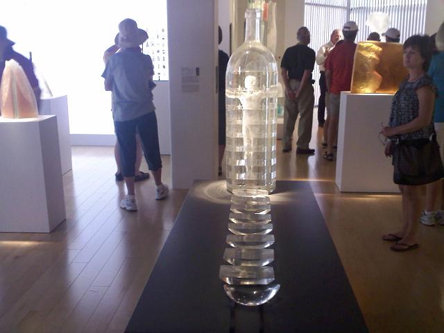 0325001619a.jpg - Palm Springs art museum - more glass