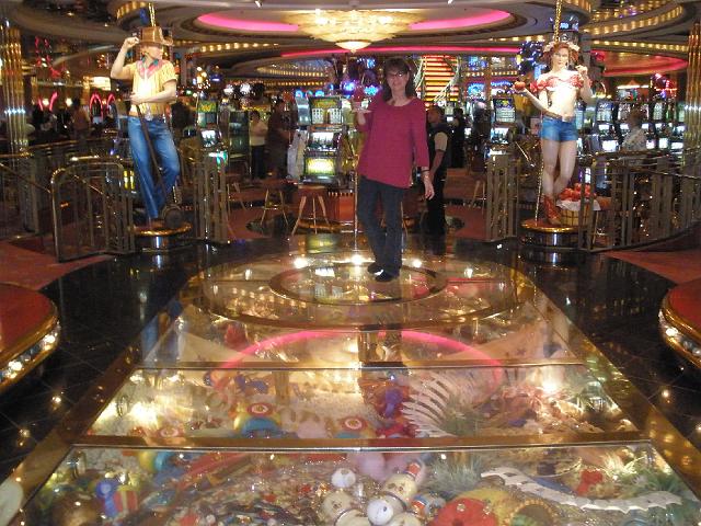 P2080051.JPG - The casino on the boat, the floor filled with stuff