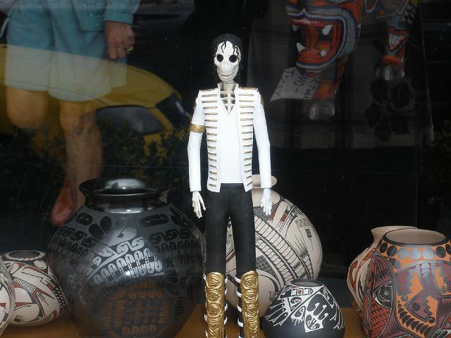 P2110383.JPG - MJ doll in store window