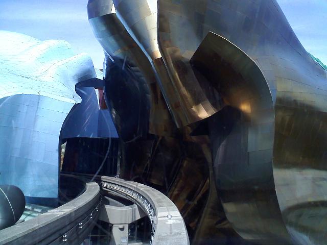 0902001155.jpg - The monorail goes through the Experience Music Project