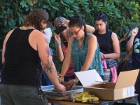 Bumbershoot Day 3 - Josephine and Petra B try screen printing